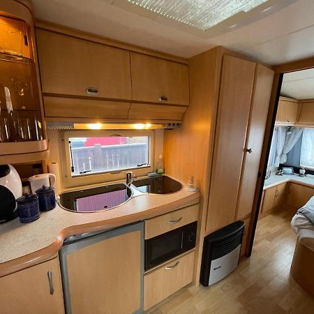 Cozy Caravan Vestmannaeyjar Bagian luar foto