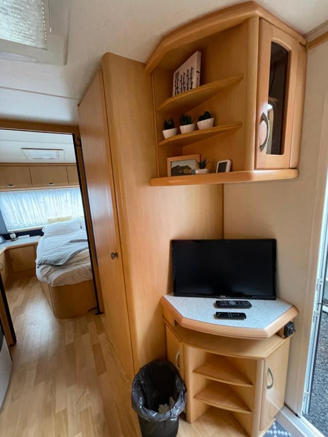 Cozy Caravan Vestmannaeyjar Bagian luar foto